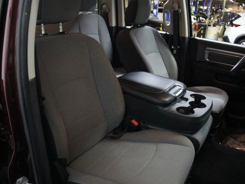 Used 2024 RAM 1500 Classic SLT image 23