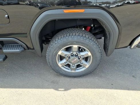 New 2026 GMC Sierra 3500 SLT w/ SLT Premium Package AWD/4WD image 21