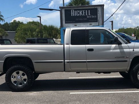 Used 1999 Dodge Ram 2500 Truck 4x4 Quad Cab image 2