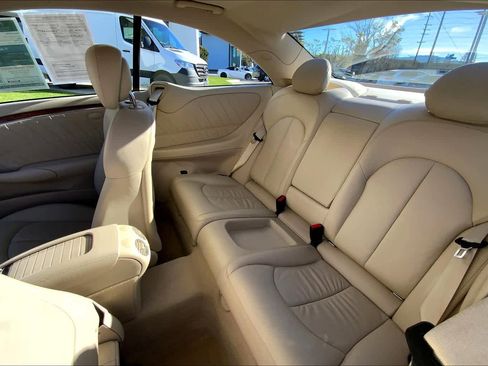 Used 2006 Mercedes-Benz CLK 500 Coupe image 19