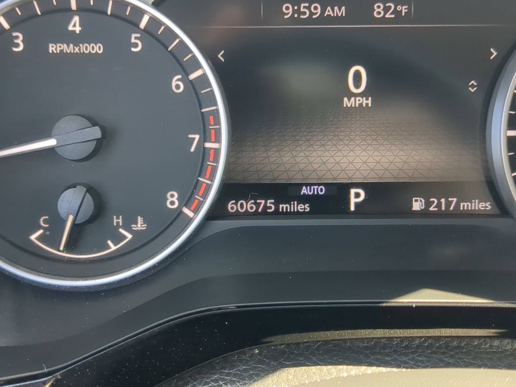 Used 2024 Nissan Pathfinder SV AWD/4WD image 33