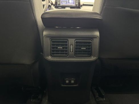 Used 2020 Toyota RAV4 XLE w/ Convenience Package FWD image 38