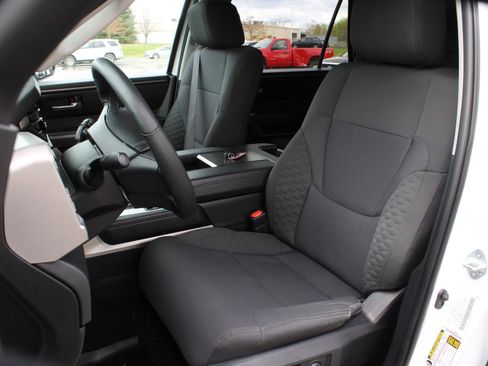Used 2023 Toyota Sequoia SR5 w/ TRD Off-Road Package AWD/4WD image 15