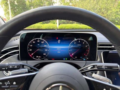 Used 2025 Mercedes-Benz E 450 4MATIC All-Terrain Wagon image 17