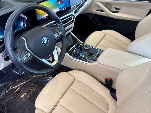 Certified 2023 BMW i4 eDrive35 RWD image 4