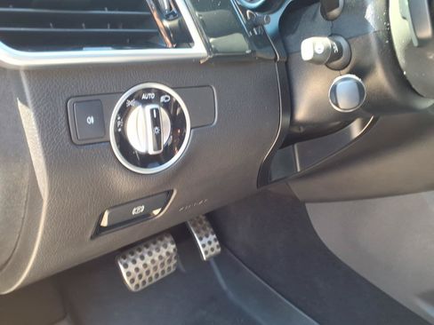 Used 2019 Mercedes-Benz GLE 43 AMG 4MATIC image 25