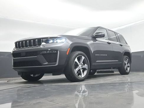 New 2026 Jeep Grand Cherokee Limited RWD image 44