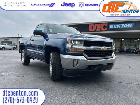 Used 2018 Chevrolet Silverado 1500 LT w/ LT Convenience Package AWD/4WD image 1