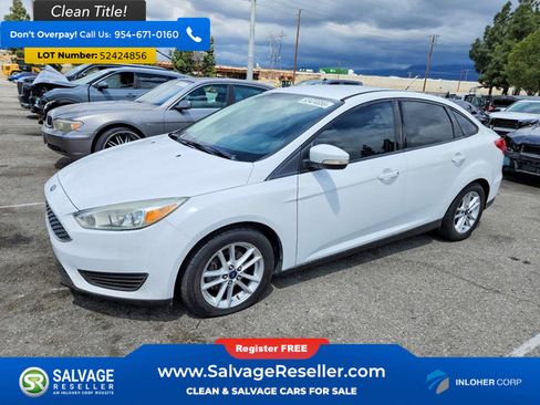 Used 2015 Ford Focus SE FWD image 1
