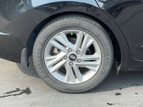 Used 2020 Hyundai Elantra SEL FWD image 15