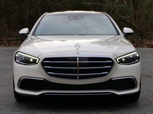 Used 2023 Mercedes-Benz S 580 4MATIC Sedan image 5