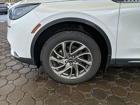 Certified 2021 Lincoln Corsair FWD w/ Equipment Group 101A image 9