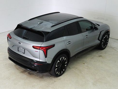 New 2025 Chevrolet Blazer EV RS image 19