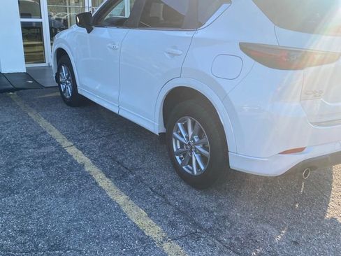 Used 2024 MAZDA CX-5 AWD 2.5 S w/ Preferred Package image 4