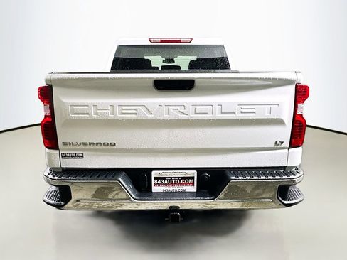 Used 2024 Chevrolet Silverado 1500 LT AWD/4WD image 6