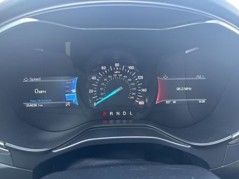 Used 2020 Ford Fusion SE w/ Equipment Group 151A FWD image 19