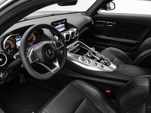 Used 2018 Mercedes-Benz AMG GT C image 3