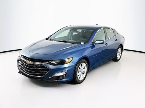 Used 2024 Chevrolet Malibu LT image 3
