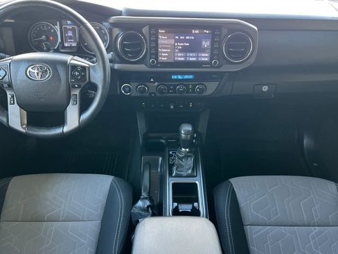 Used 2023 Toyota Tacoma TRD Sport w/ Advanced Technology Package AWD/4WD image 4