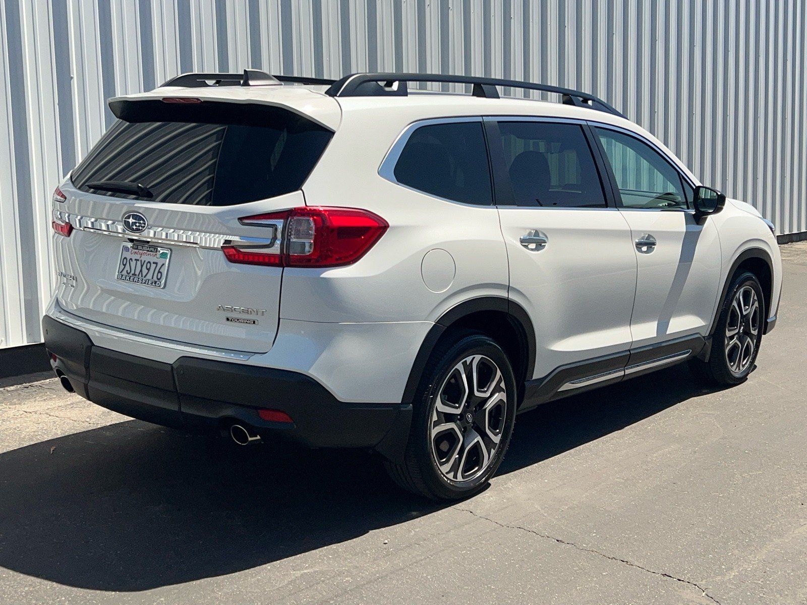 Used 2025 Subaru Ascent Touring w/ Popular Package #1 AWD/4WD image 8