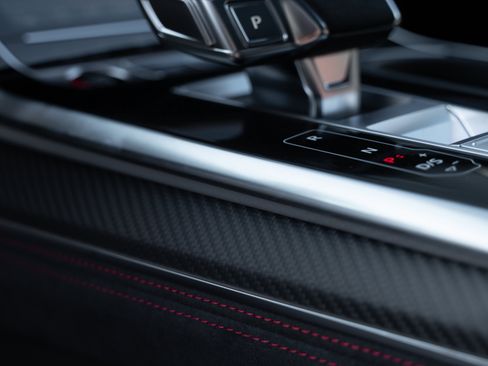 New 2026 Audi RS Q8 performance image 13