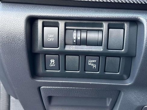 Used 2019 Subaru Crosstrek 2.0i Premium w/ Eyesight System image 37