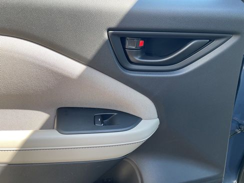 Used 2025 Subaru Forester image 26