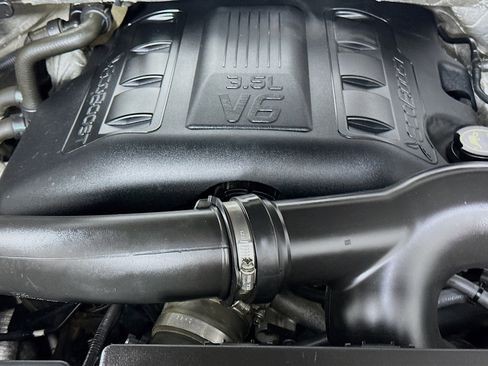 Used 2017 Ford Expedition XLT image 22