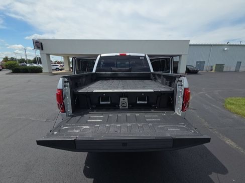 Used 2016 Ford F150 Lariat w/ Equipment Group 502A Luxury AWD/4WD image 14