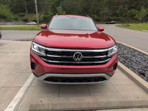 Used 2023 Volkswagen Atlas SE w/ Black Wheel Package AWD/4WD image 8