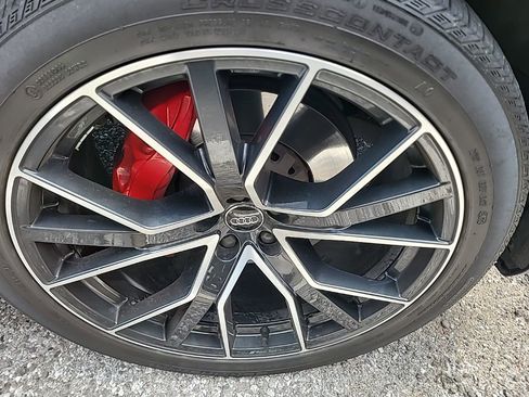 Used 2020 Audi Q8 Premium Plus w/ Premium Plus Package image 13