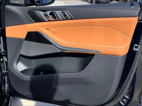 Used 2025 BMW X5 xDrive50e w/ M Sport Package image 21