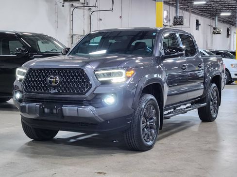 Used 2023 Toyota Tacoma Limited w/ Nightshade Package RWD image 4