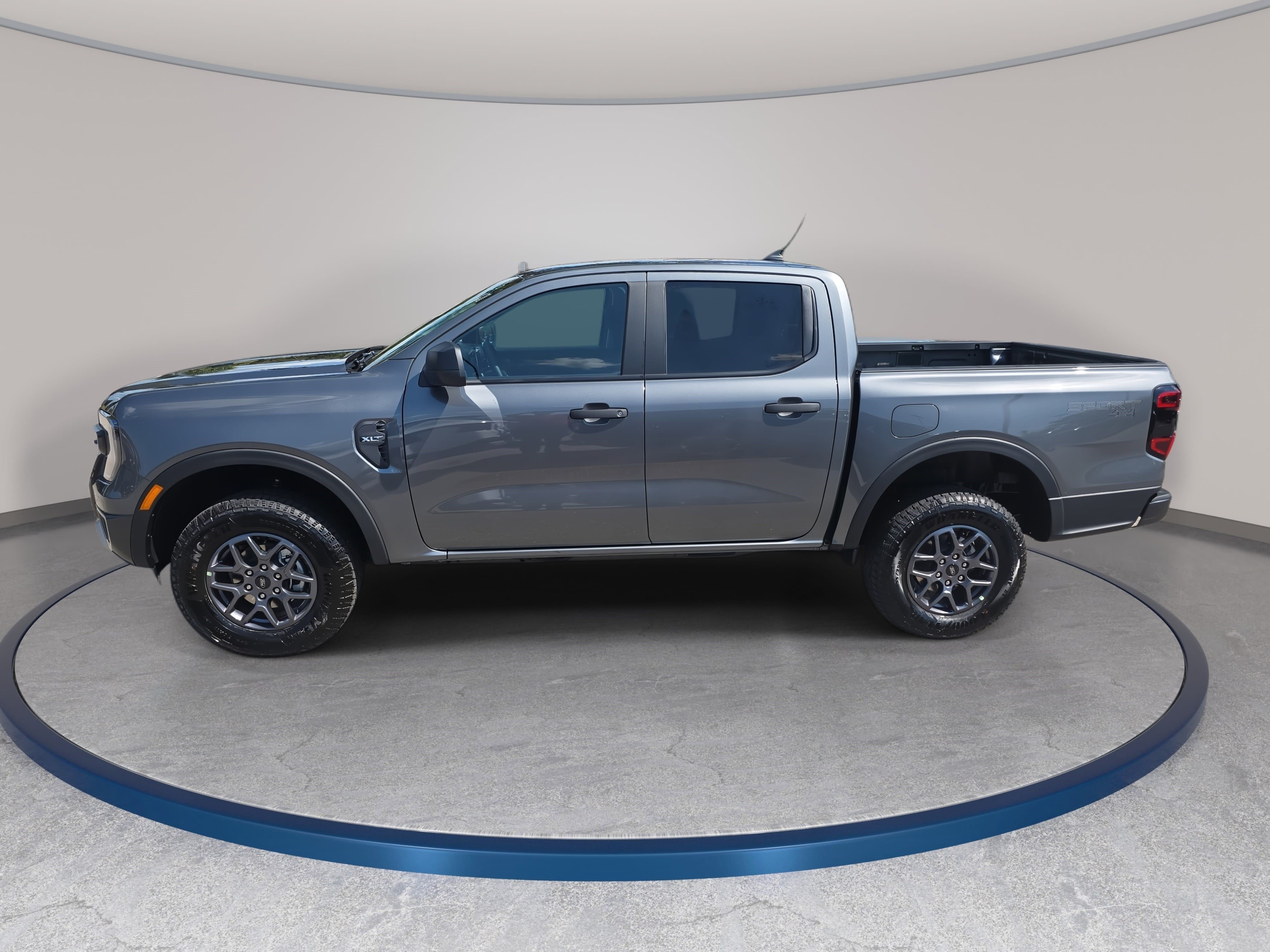 New 2026 Ford Ranger XLT w/ Trailer Tow Package AWD/4WD image 8