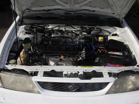 Used 1998 Nissan Sentra GXE FWD image 17