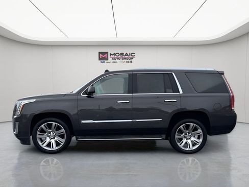 Used 2015 Cadillac Escalade Luxury AWD/4WD image 6