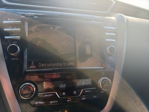 Used 2019 Nissan Murano Platinum FWD image 16