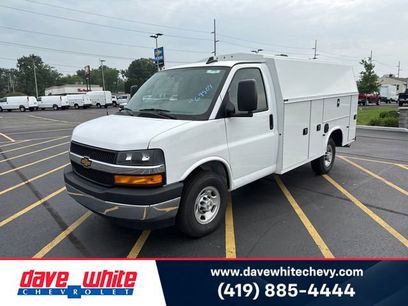 New 2025 Chevrolet Express 3500 w/ Power Convenience Package