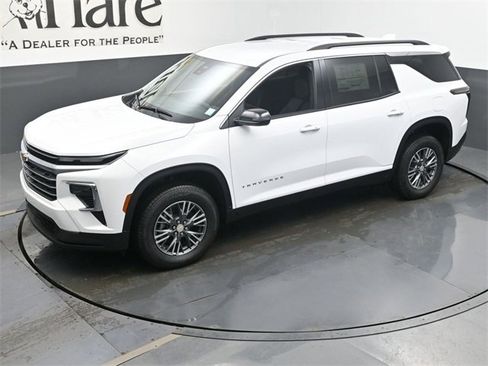 New 2026 Chevrolet Traverse LT w/ LPO, Floor Liner Package image 23