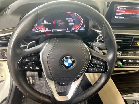Used 2020 BMW 530i xDrive image 11