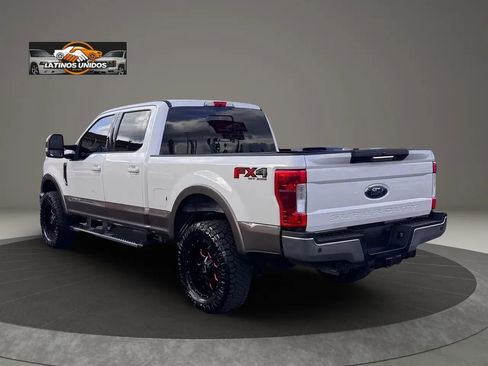 Used 2019 Ford F250 Lariat w/ Lariat Value Package image 4