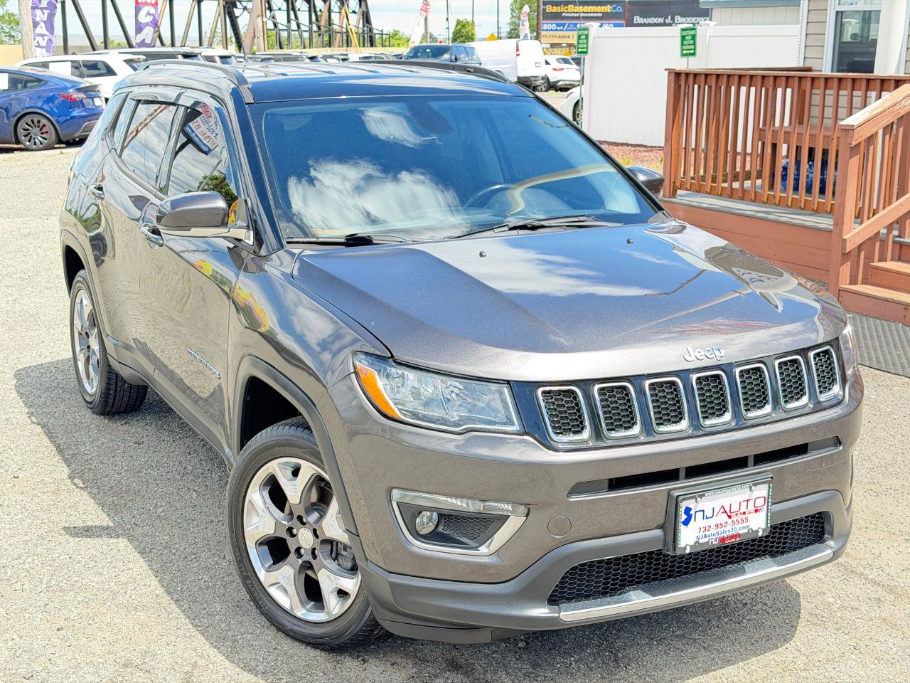 Used 2020 Jeep Compass Limited AWD/4WD image 2
