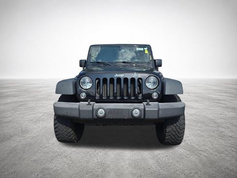 Used 2015 Jeep Wrangler Unlimited Rubicon w/ Dual Top Group AWD/4WD image 3