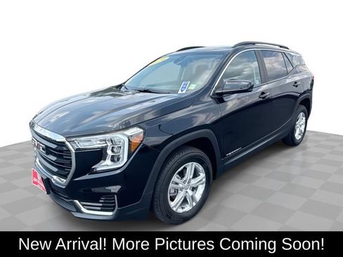 Used 2024 GMC Terrain SLE w/ Driver Convenience Package AWD/4WD image 1