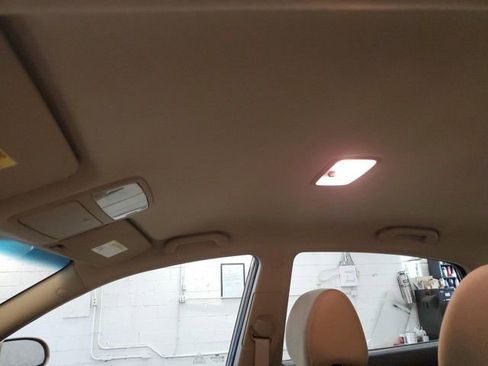 Used 2010 Hyundai Elantra GLS image 22