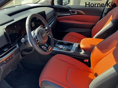 New 2026 Kia Carnival SX w/ SX Dark Edition Package image 10