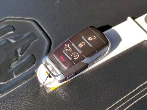 Used 2022 RAM 1500 Laramie image 34