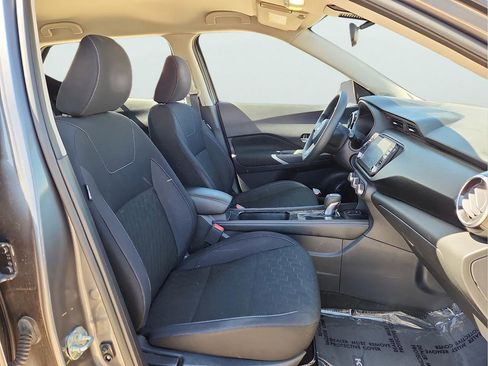 Used 2023 Nissan Kicks SV image 20