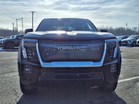 New 2025 GMC Sierra EV Denali image 2
