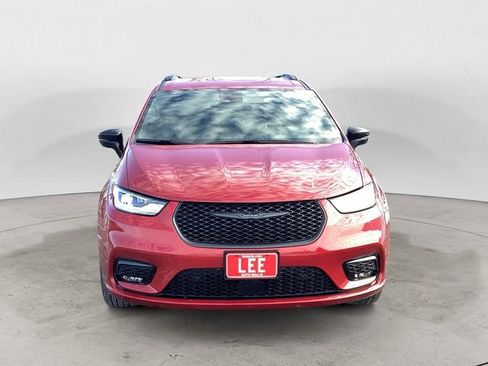 New 2026 Chrysler Pacifica Select image 9